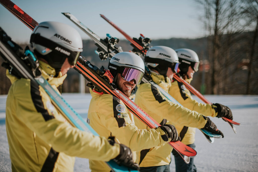 Talarinio Szkola Narciarska Czarny Gron 2025 16 scaled